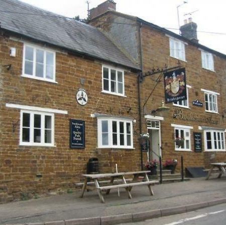 Bed and Breakfast Bartholomew Arms Maidford Exteriér fotografie