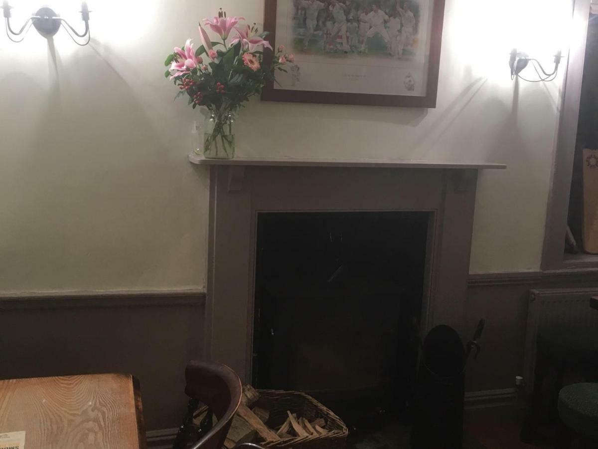 Bed and Breakfast Bartholomew Arms Maidford Exteriér fotografie